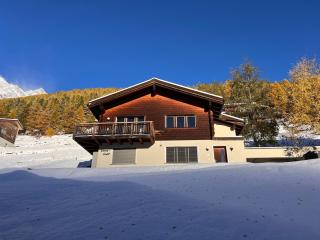 Chalet Snow Ball Panoramic View in the Center of Saas-Fee - 8