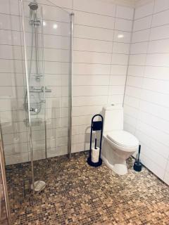 Apartment near Gardermoen and downtown with parking and view over the creek in the garden - 1