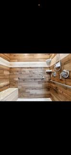 Modern Comfy Spacious Private Home - 3