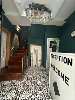 King Mas Suit Hotel - 6