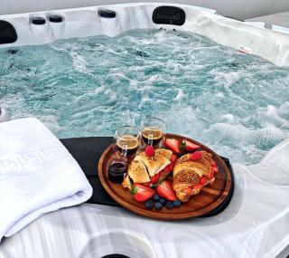 Mare Vista Rooftop Penthouse Sea View & Private Jacuzzi - 2