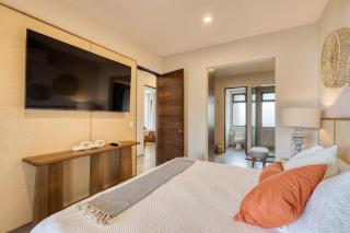 Peaceful Coastal Stay with Pool, Balcony & Fitness Center - 3