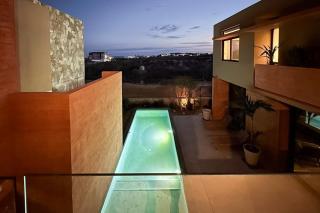 Luxury House with Private Pool, Ocean View, inviting Balcony & Elegant charm - 5