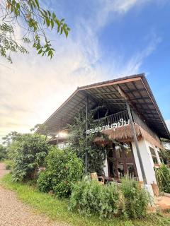 Sunin Garden Cafe Homestay - 4