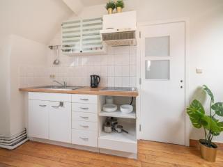 Aesthetic 2BR Apartment in Antwerp - 4