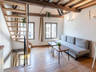 Spacious 11-person stay in Antwerp - 8