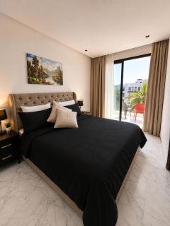 B-Living Oasis - Sunny 1BR, Palm Views, Balcony - 8
