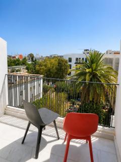 B-Living Oasis - Sunny 1BR, Palm Views, Balcony - 5