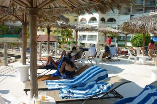 Hermosa Suite Torres Gemelas - 7