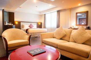 Plaza Sutera Biru Hotel - 1