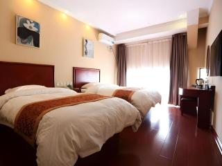 GreenTree Inn Shandong Yuncheng Ximen Street Songjiang Kung Fu School Business Hotel - 2