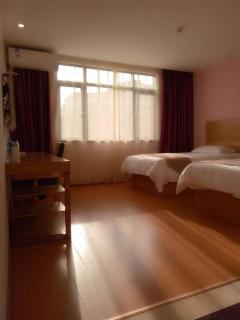 GreenTree Inn Shangrao Qianshan hekou old town Xinjiang longting shell hotel - 1
