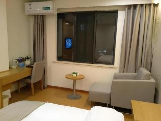 GreenTree Inn Xuancheng Jingxian Wannan First Street Express Hotel - 3