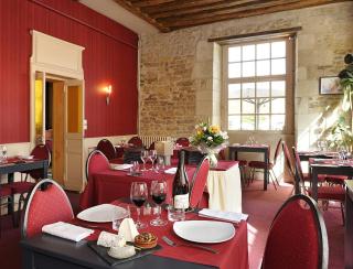 Logis Hôtel Restaurant Le Puits Doré - Richelieu - 3