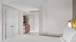 BeachPlace Towers Resort Studio Villa - 4
