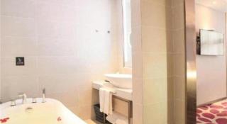 Lavande Hotel·Huizhou Zhongkai - 2