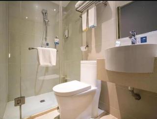 City Comfort Inn Wuhan Zhongnan Hospital Shuiguohu Metro Station - 1