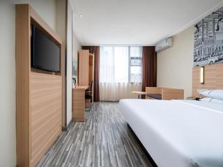 City Comfort Inn Xiangyang Laohekou 4th Middle School Bus Station - 1