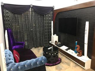 Luxury 3 Bedroom Full Furnished Service Apartment in Bashundhara Block D Road 4 Prime Area - 9