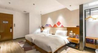 Borrman Hotel Dongguan Dongcheng Wanda Plaza Tianbao Metro Station - 3