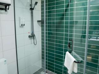 GreenTree Inn Express Shandong Qingdao Chengyang District Aodong Road - 5