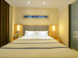 City Comfort Inn Wuhan South Lake Zhongnan University of Economics and Law Fashion City - 9