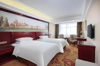 Vienna Hotel Anhui Fuyang Yingshang Yingbin Avenue - 1