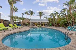Coconut Grove Resort - 0