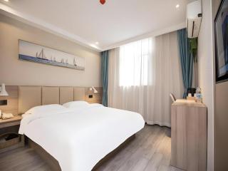 Green Tree Inn Nanjing Xinjiekou Wangfu Avenue - 2