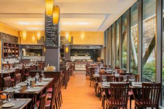 Courtyard by Marriott Prague City - 7