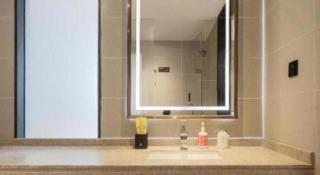 City Comfort Inn Wuhan Optics Valley OuYada Yangjiawan Metro Station - 2