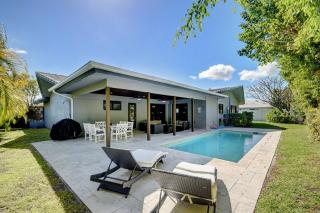Luxurious Beach House with Heated Pool - 7
