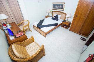 Hotel De Crystal Crown - 2