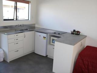 Oxford Court Motel - 5