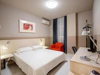 Jinjiang Inn Baotou Donghe East Railway Station - 1