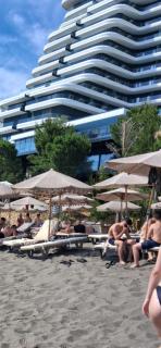 Eddy's Luxury Suites - Ilyonis - 8