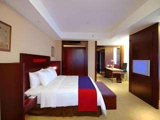 Crowne Plaza Shanghai Pudong By IHG - 1