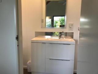 Bay Cabinz Motel - 1