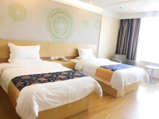 GreenTree Inn Urumqi Airport Tianyi International City - 2