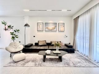 Chiang Mai, Brand-New, Modern, Luxuriously Decorated, Detached Garden Pool Villa, Close to the Old City and Changkhan Road Night Bazaar, Ideal for Family Team-Building Vacations, Four-Bedroom, Five-Bathroom Villa 09 - 9