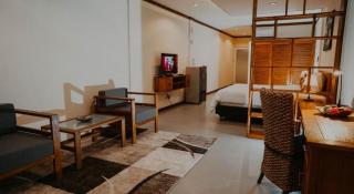 Cozzy Seaview Beach Resort - 2