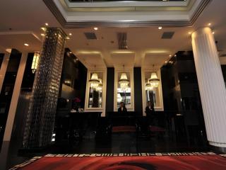 Elegance Bund Hotel - 9