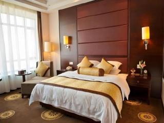 Hotel Ramada Plaza Hangzhou Xiaoshan - 1