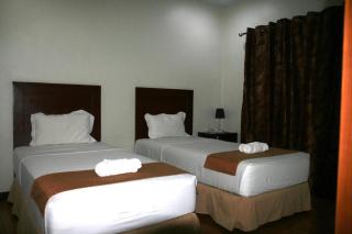 Castle Dreams Hotel - 8
