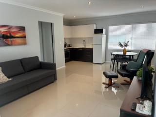 Modern Premium 1 Bedroom apartment in Dolphin Quay - 7