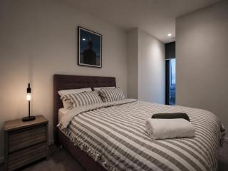 Skyline Suites - Cosy Study Suite, Australia 108 - 1