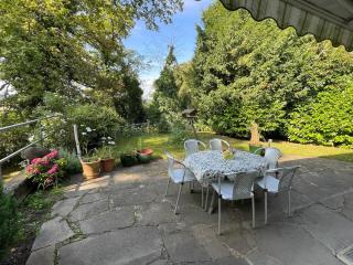 Spacious villa with Alpine views - 3