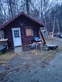 Birdhouse Cabin Rentals - 0