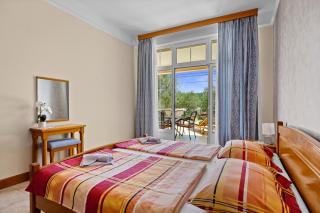 Seafront Family Apartment Una - Sunny Rab Island - 5