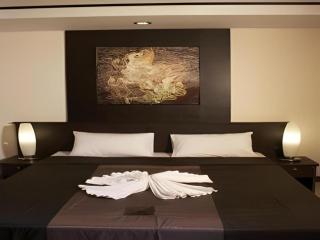 Grand Pinnacle Hotel - 4